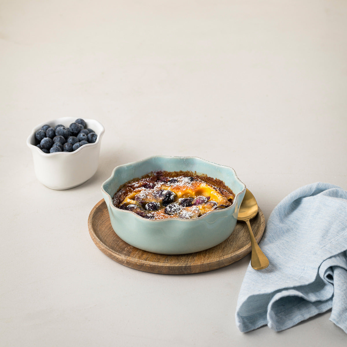 Small Pie Dish Cook & Host